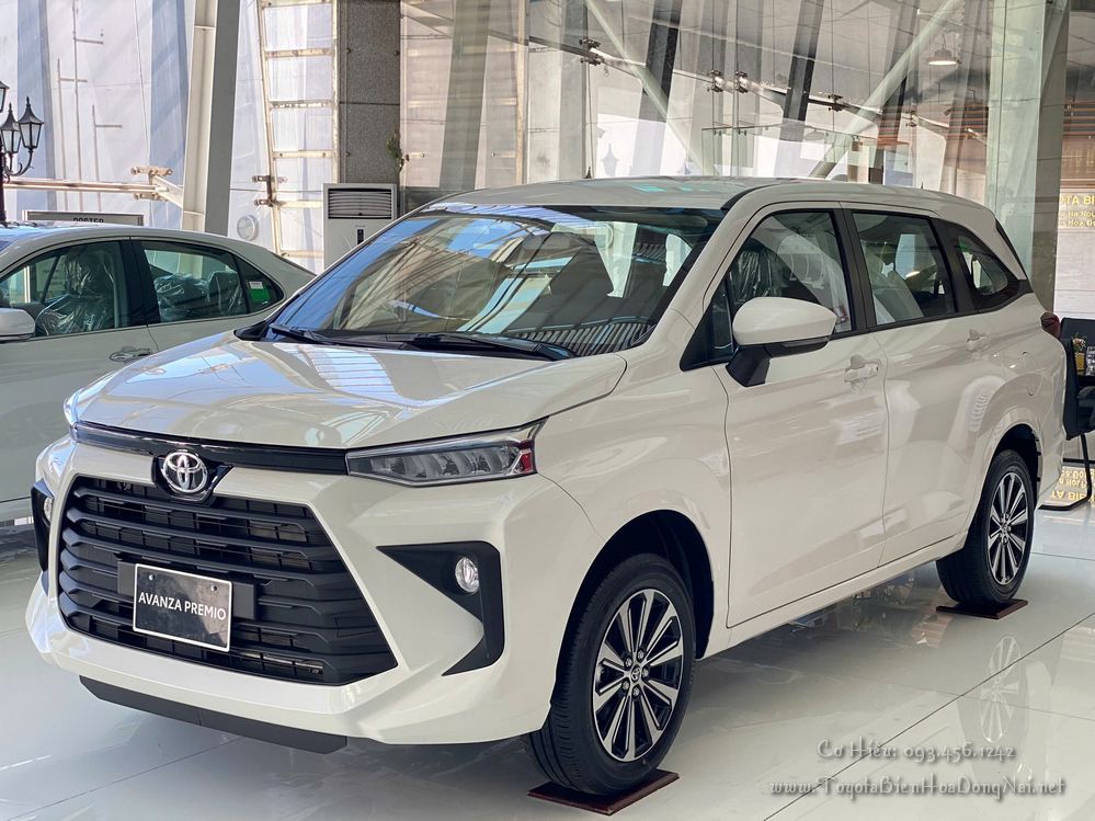 Toyota Avanza Premio HinhChupXe 1