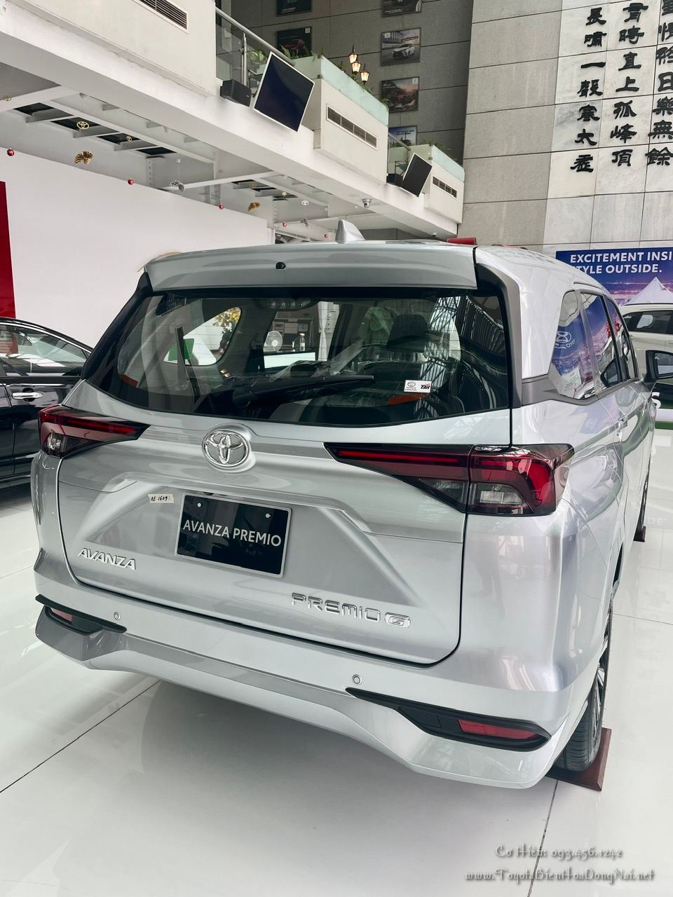 Toyota Avanza Premio HinhChupXe 10