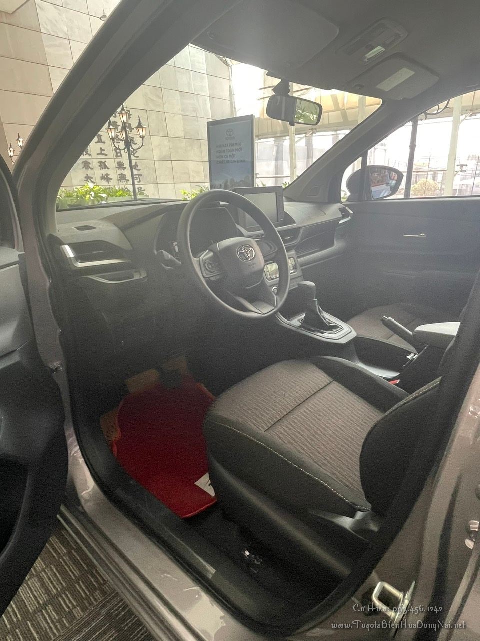 Toyota Avanza Premio HinhChupXe 11