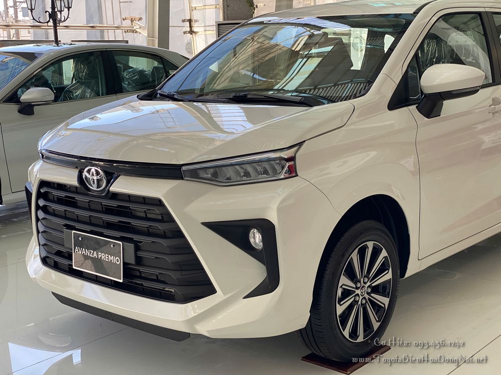 Toyota Avanza Premio HinhChupXe 15