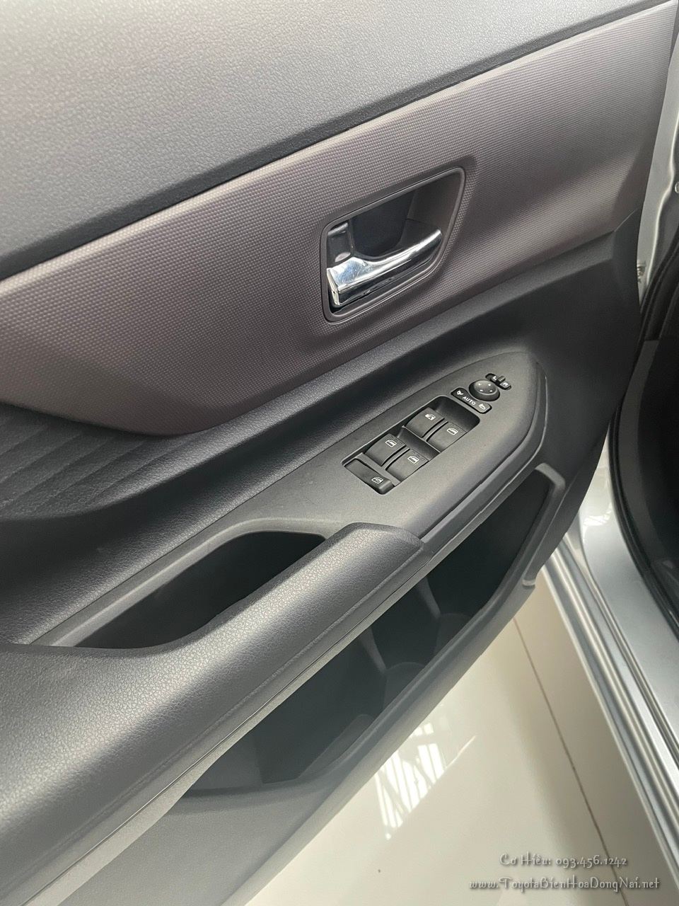 Toyota Avanza Premio HinhChupXe 2