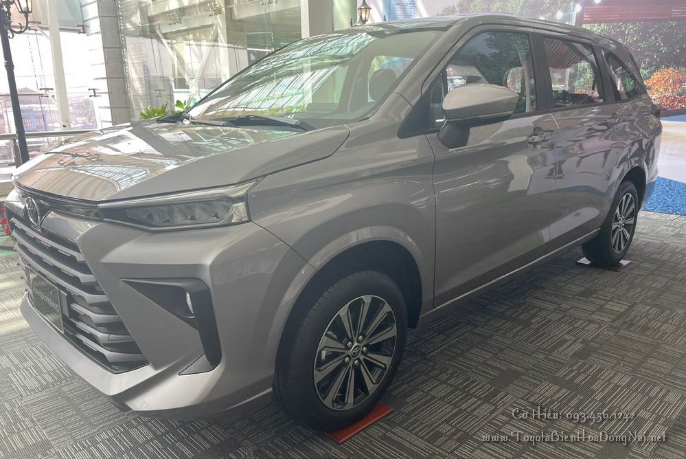 Toyota Avanza Premio HinhChupXe 6