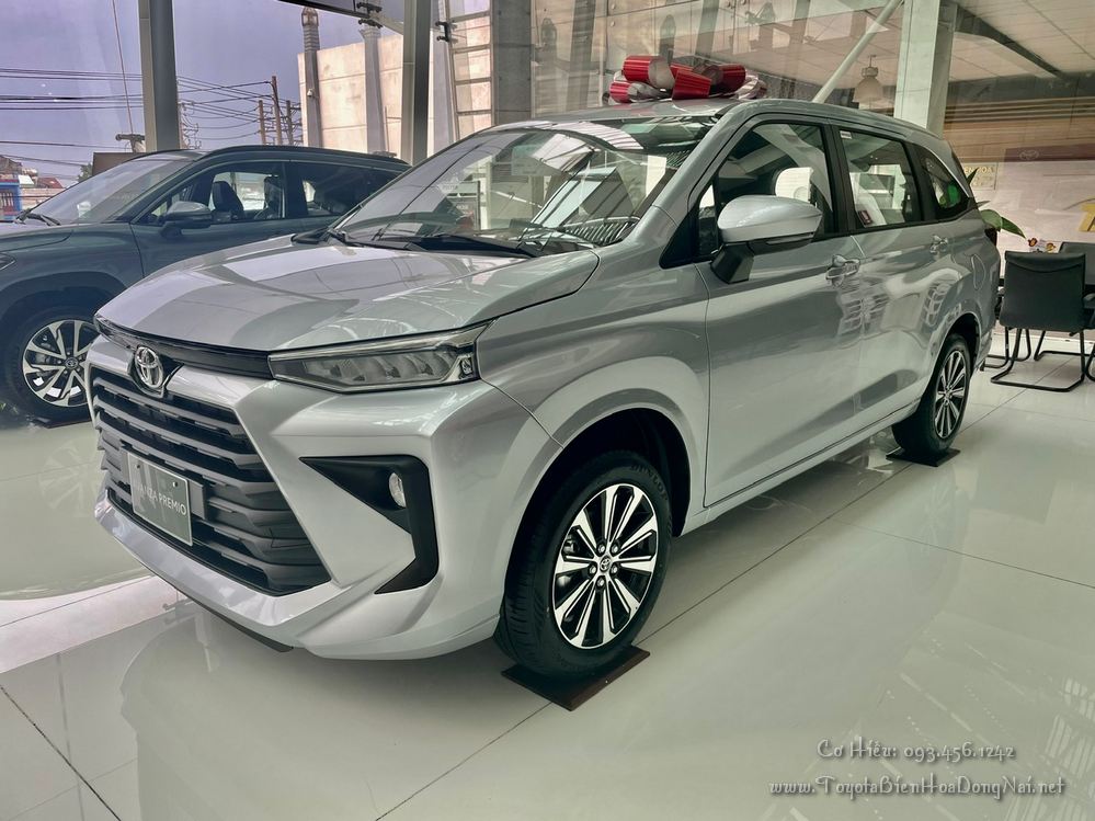 Toyota Avanza Premio HinhChupXe 9