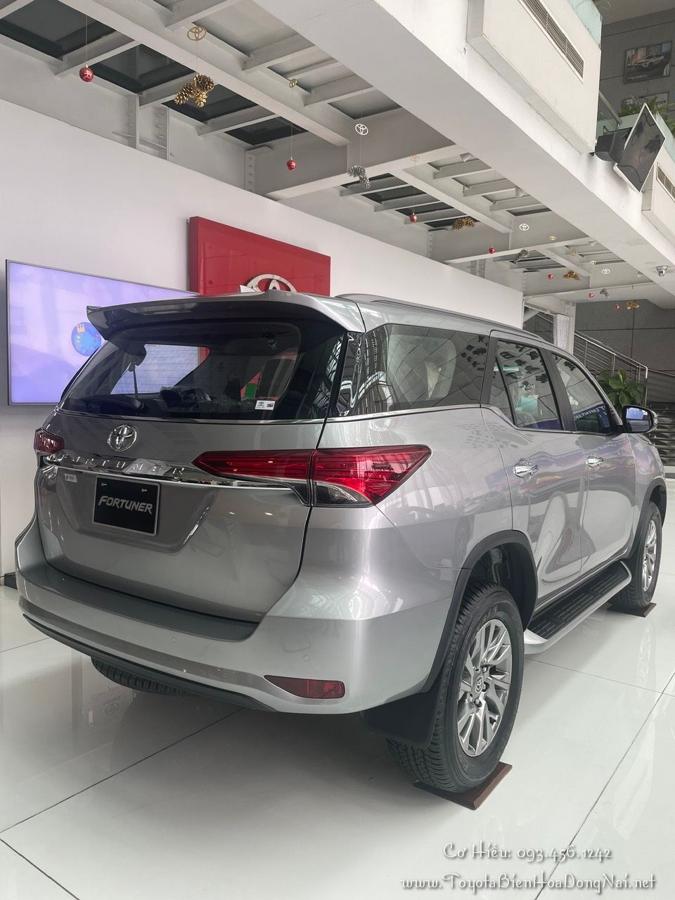 Toyota Fortuner Diesel HinhChupXe 10