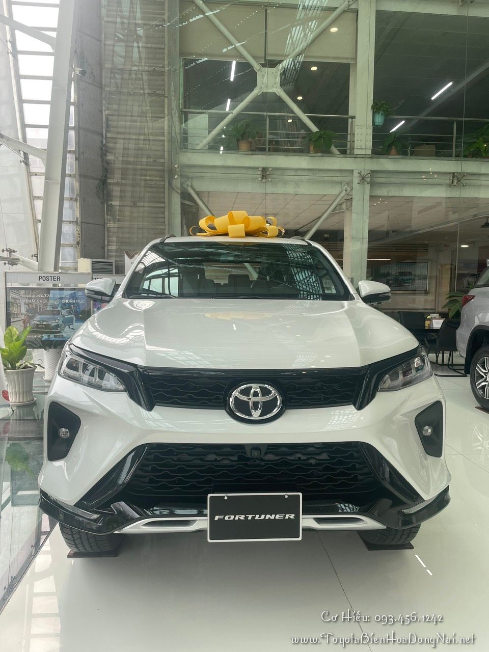 Toyota Fortuner Diesel HinhChupXe 6