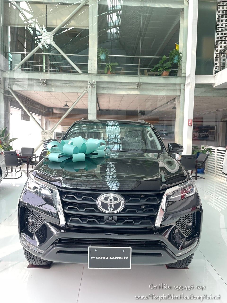 Toyota Fortuner (Dầu) 75 Toyota Fortuner Diesel HinhChupXe 7
