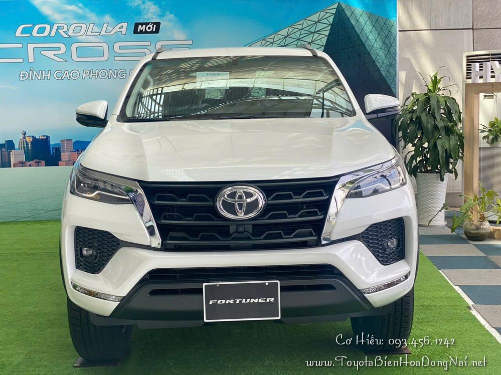 Toyota Fortuner Gasoline HinhChupXe 19