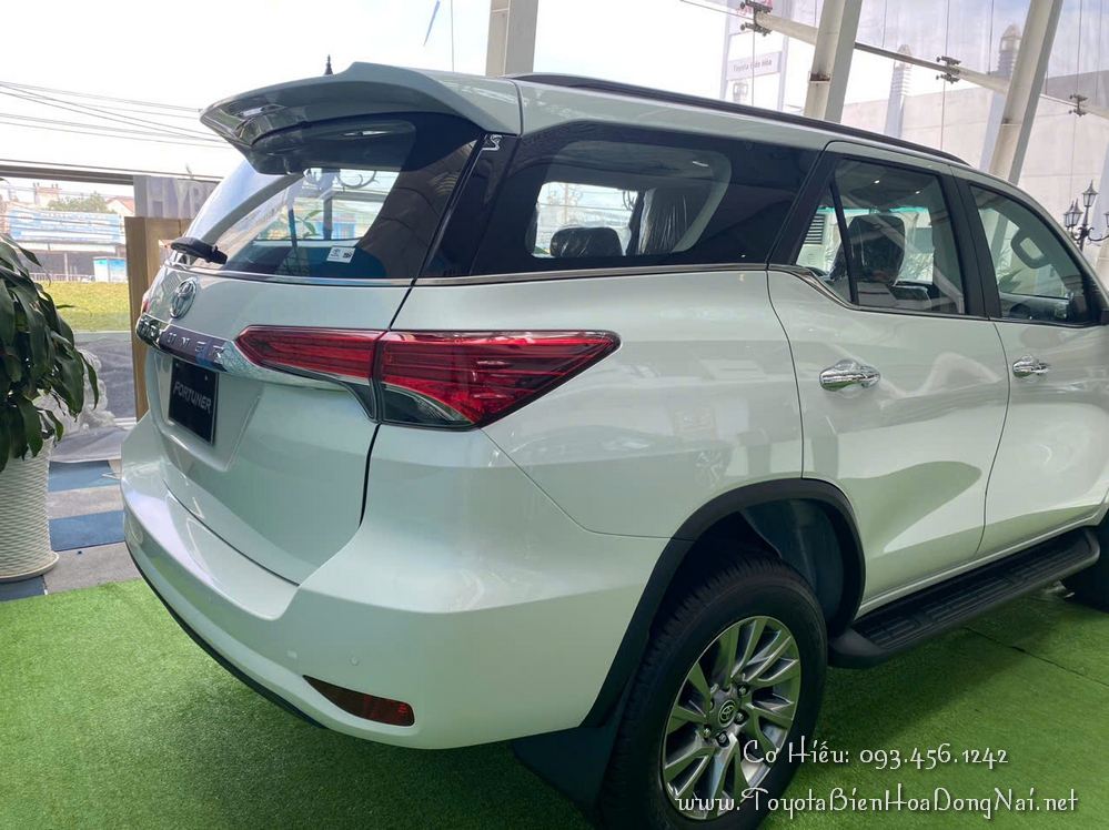 Toyota Fortuner Gasoline HinhChupXe 20