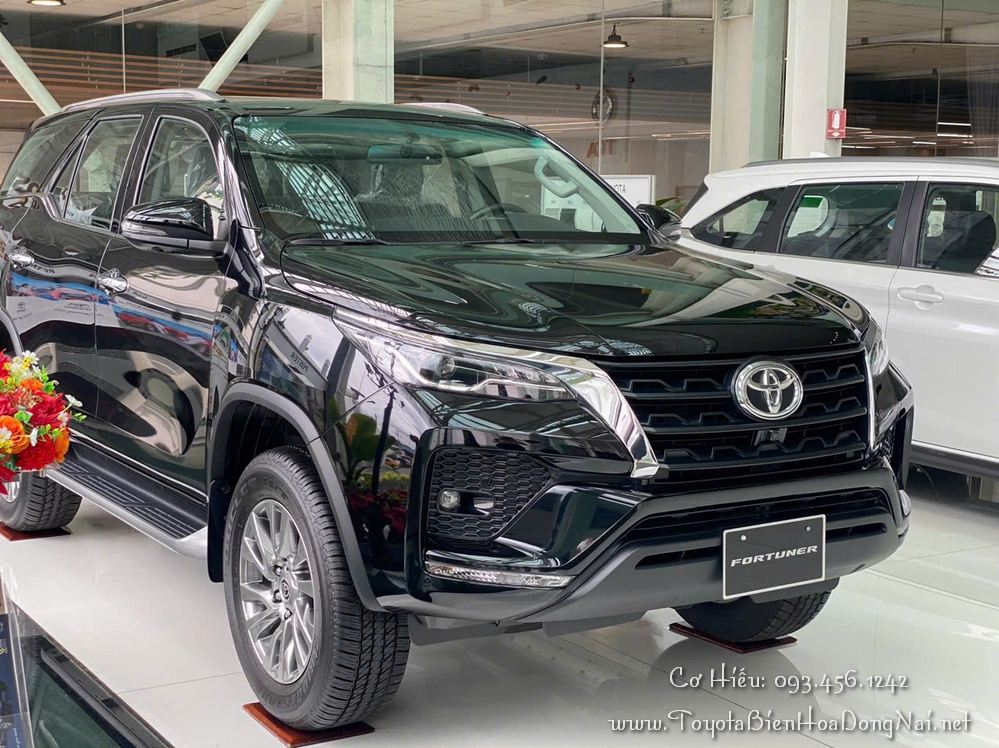Toyota Fortuner Gasoline HinhChupXe 27