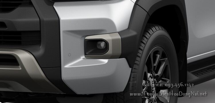 Toyota Hilux NgoaiThat 6