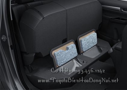 Toyota Hilux NoiThat 2
