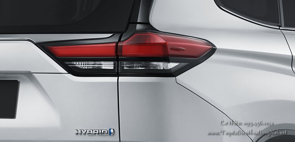 Toyota Innova Cross NgoaiThat 4