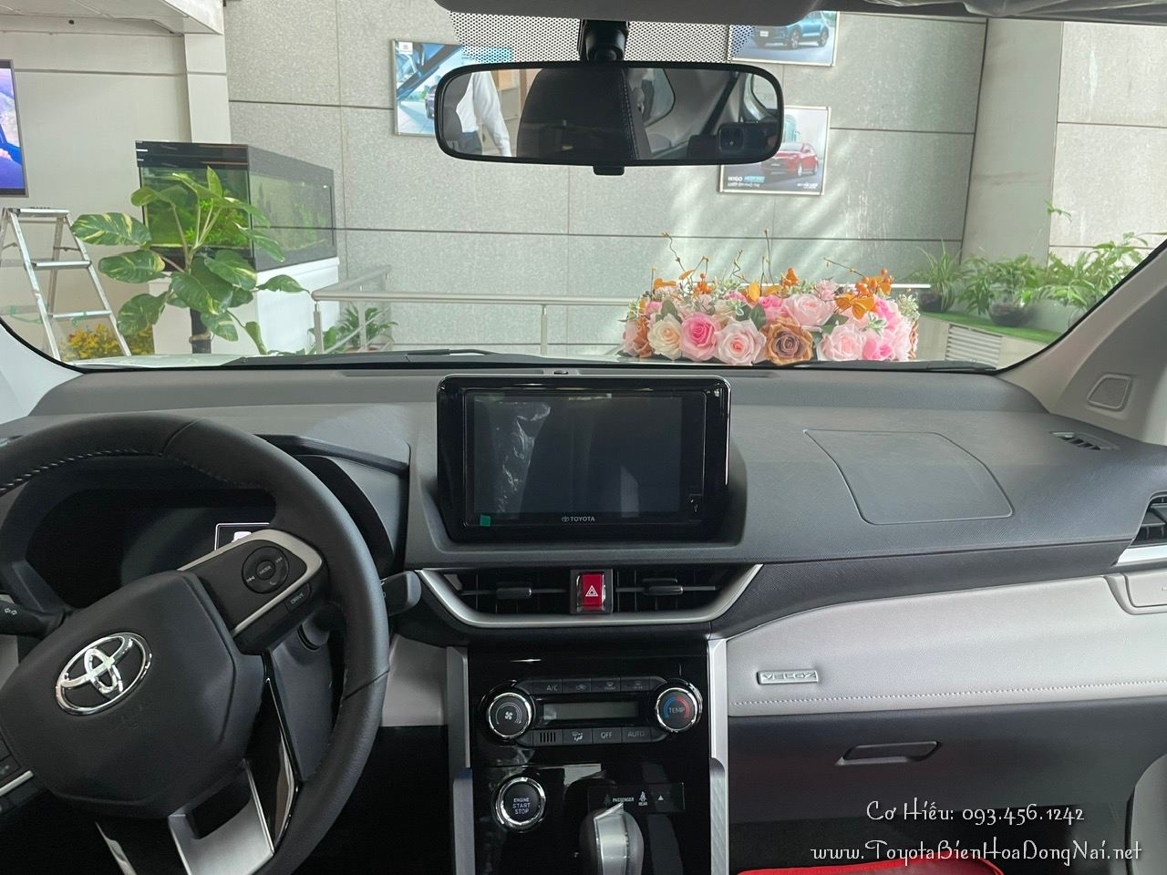 Toyota Veloz Cross HinhChupXe 16