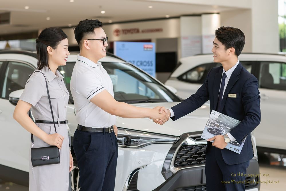 Toyota Viet Nam chinh thuc 3